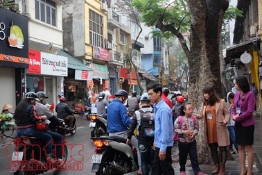 Dạy đạo đức học sinh ngay từ cổng trường