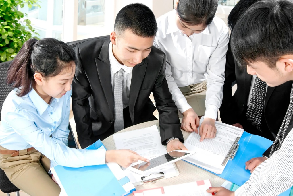 Sếp dọa đuổi việc chỉ vì... nhân viên không đọc tin nhắn vào ngày nghỉ - 3 Sếp dọa đuổi việc chỉ vì... nhân viên không đọc tin nhắn vào ngày nghỉ - 3
