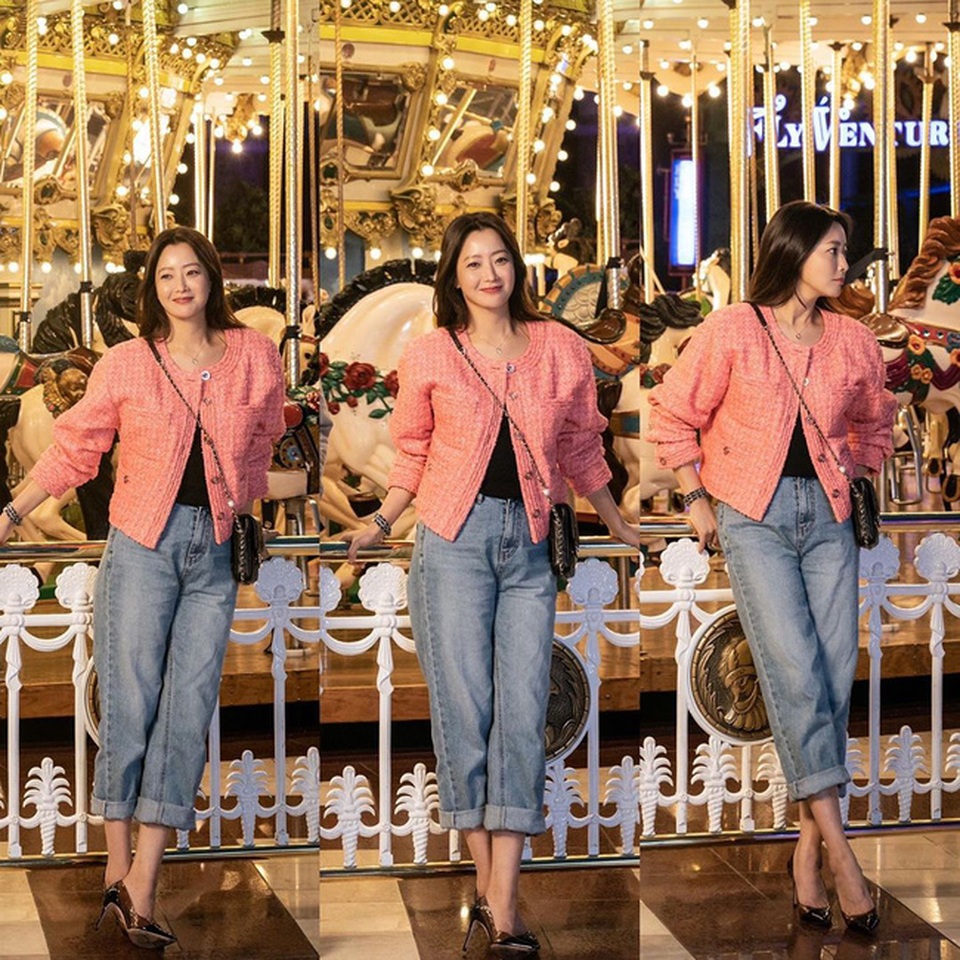 Ngưỡng mộ nhan sắc “không tuổi” của Kim Hee Sun ở tuổi 43 - 17 Ngưỡng mộ nhan sắc “không tuổi” của Kim Hee Sun ở tuổi 43 - 17
