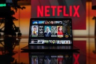Phim có chứa "đường lưỡi bò" phi pháp lại xuất hiện trên Netflix Việt Nam