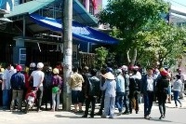 Ngày 3 Tết, chồng nhẫn tâm đâm vợ đến tử vong   