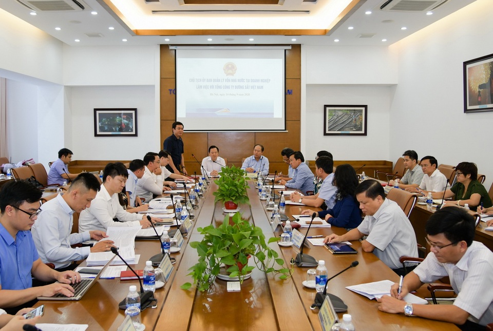 Thâm hụt 100 tỷ đồng/tháng, đường sắt quốc gia đang khó khăn nhất lịch sử - 3 Thâm hụt 100 tỷ đồng/tháng, đường sắt quốc gia đang khó khăn nhất lịch sử - 3