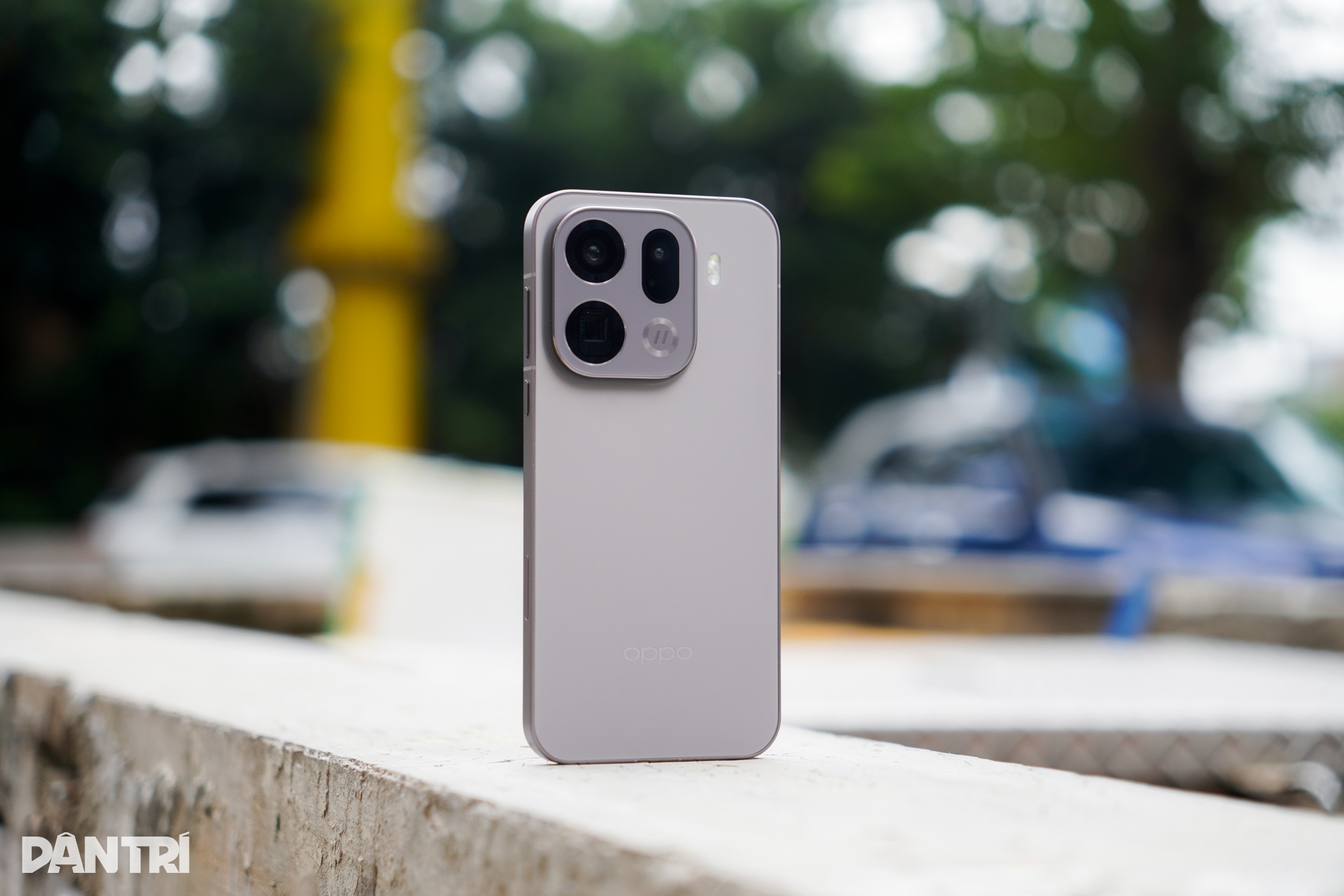 Đánh giá OPPO Find X9 Pro: Đối thủ đáng gờm của iPhone 17 Pro Max - 4