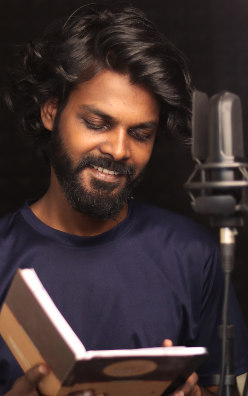 Chàng trai Ấn Độ hát nhạc Việt gây sốt dịp 2/9 và duyên số với cô gái Việt - 5 Chàng trai Ấn Độ hát nhạc Việt gây sốt dịp 2/9 và duyên số với cô gái Việt - 5