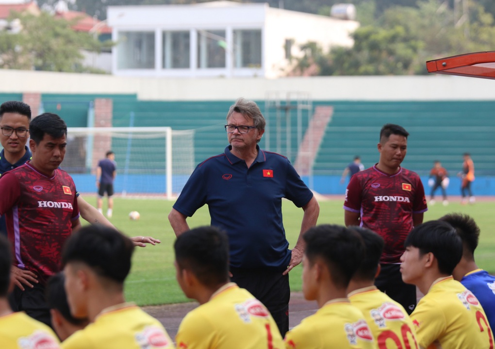 HLV Philippe Troussier có trận thắng đầu tiên cùng U23 Việt Nam - 3 HLV Philippe Troussier có trận thắng đầu tiên cùng U23 Việt Nam - 3
