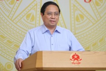 Thủ tướng phê bình nhiều bộ ngành, địa phương vì “chậm tiêu tiền”