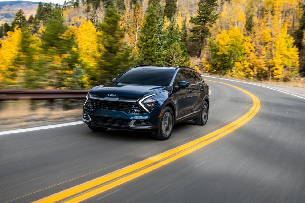Chi tiết Kia Sportage Hybrid 2023: Uống xăng 6l/100 km, sắp về Việt Nam - 3 Chi tiết Kia Sportage Hybrid 2023: Uống xăng 6l/100 km, sắp về Việt Nam - 3