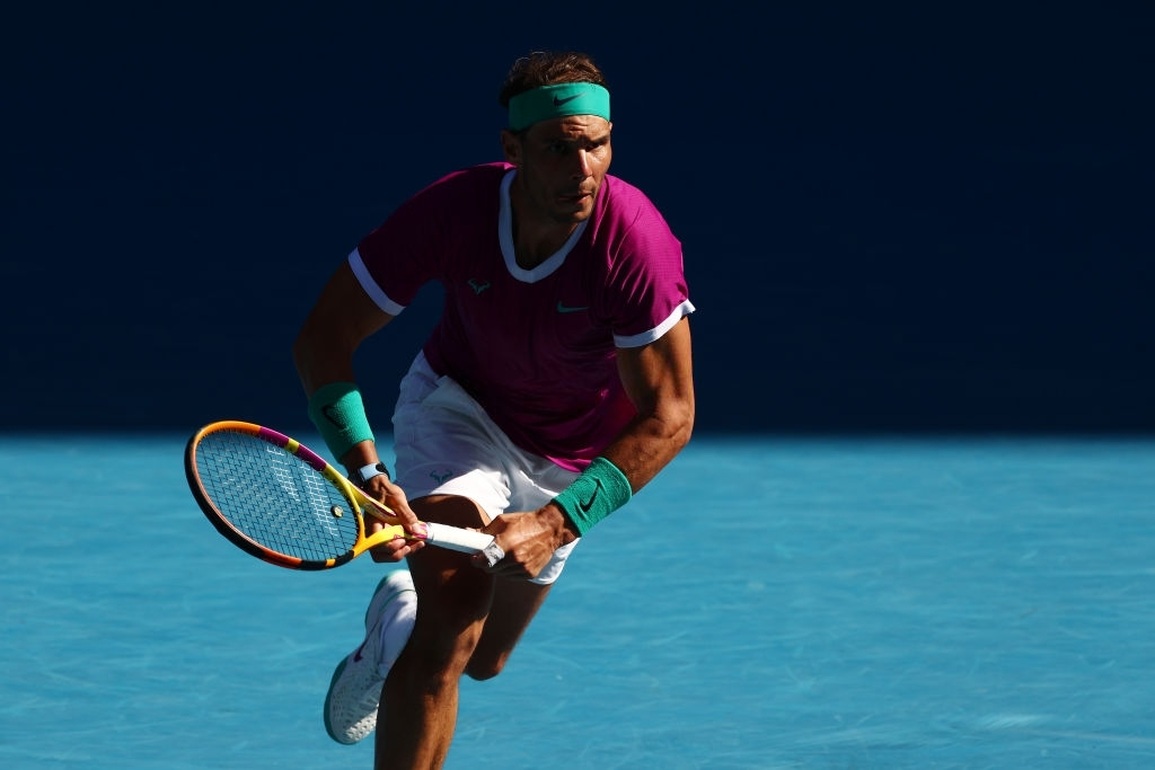 Nadal sống sót sau loạt tie-break dài 28 phút - 2 Nadal sống sót sau loạt tie-break dài 28 phút - 2