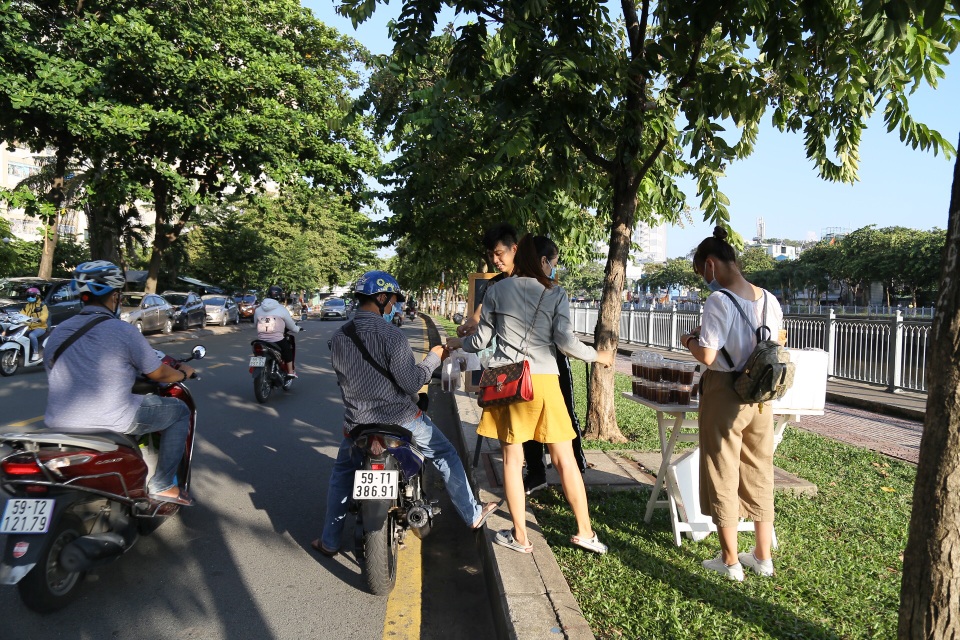 Chè chống ế cũng ế hàng trong ngày Ngưu Lang gặp Chức Nữ - 4 Chè chống ế cũng ế hàng trong ngày Ngưu Lang gặp Chức Nữ - 4