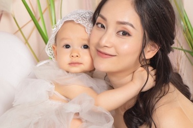 Mẹ 4 con Minh Hà và gái 1 con Lan Phương bày bí kíp để nuôi con ăn dặm không còn là “cuộc chiến”