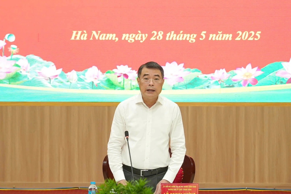 Tránh cục bộ địa phương trong bố trí nhân sự sau sáp nhập - 3 Tránh cục bộ địa phương trong bố trí nhân sự sau sáp nhập - 3