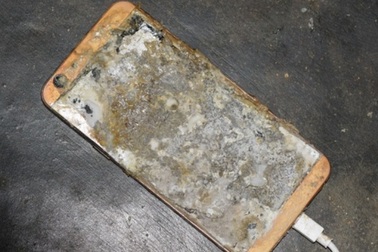 Điện thoại phát nổ khi đang sạc, một thanh niên ở Cà Mau bị thương