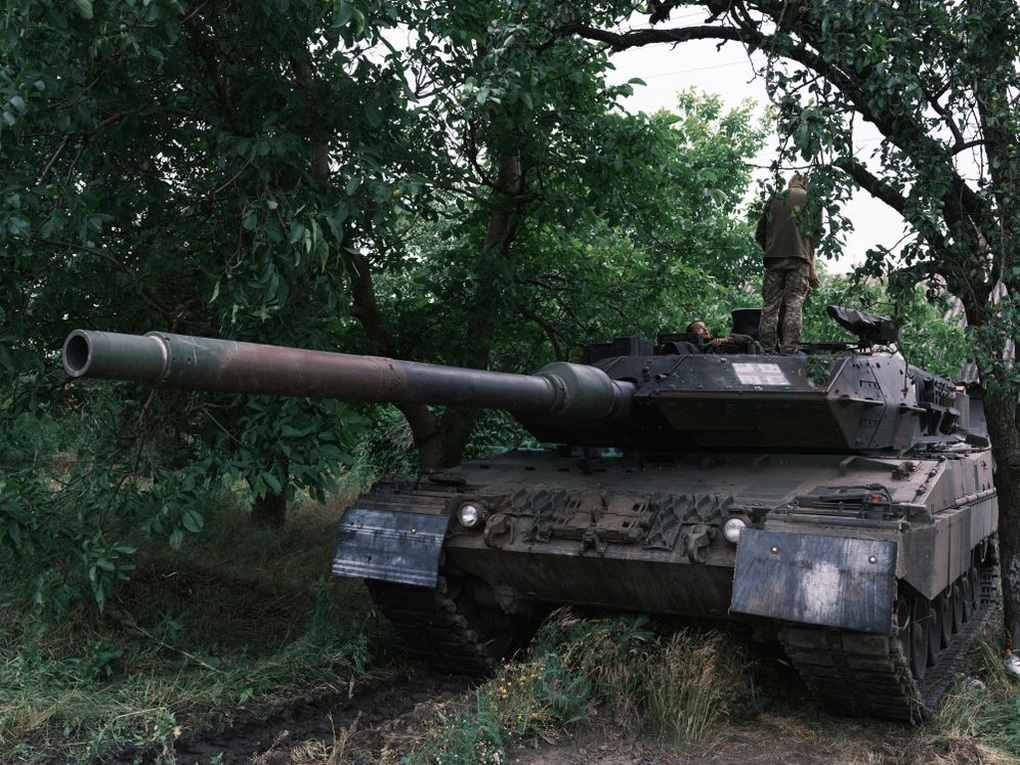 Lý do Ukraine thường dùng kẻ săn mồi Leopard 2A6 tấn công vào ban đêm - 1 Lý do Ukraine thường dùng kẻ săn mồi Leopard 2A6 tấn công vào ban đêm - 1