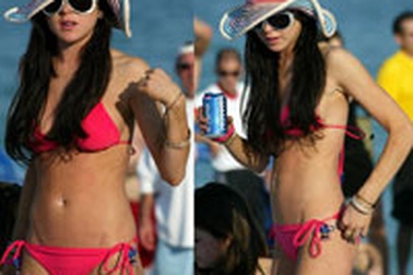 Đi biển cùng Lohan