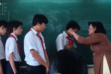 Băn khoăn về quy định phạt tiền giáo viên đánh học sinh