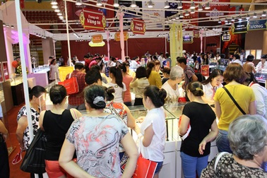 DOJI thu về 40 tỷ đồng từ Hội chợ quốc tế trang sức Việt Nam