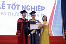Lần đầu tiên ĐH Bách khoa TP.HCM có sinh viên học vượt,tốt nghiệp loại giỏi