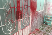 Treo băng rôn xin giang hồ đừng tạt sơn, mắm tôm đòi nợ "oan"