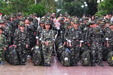 Xúc động buổi ra quân của 80 “chiến sĩ” nhí