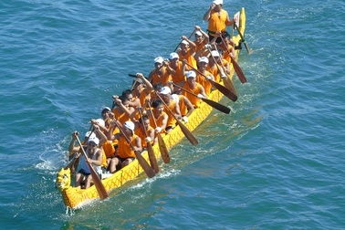 Đua thuyền Quảng Bình tranh tài với các đội đến từ Lào, Thái Lan