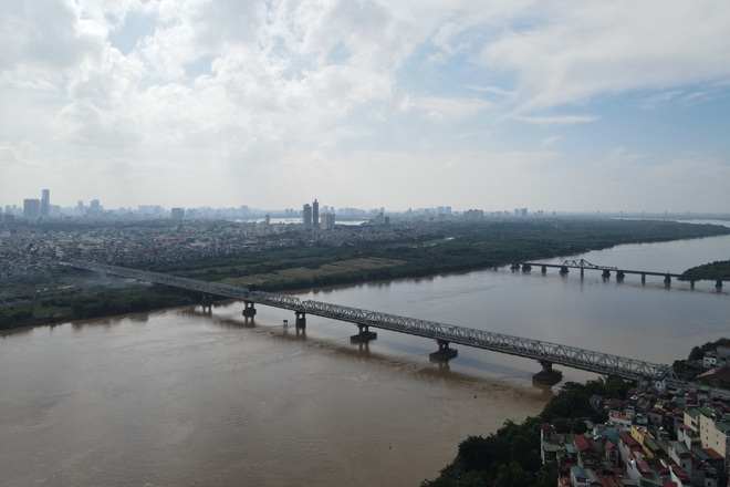 Hà Nội: Nhìn từ trên cao cây cầu huyết mạch đang được kiến nghị sửa chữa - 13 Hà Nội: Nhìn từ trên cao cây cầu huyết mạch đang được kiến nghị sửa chữa - 13