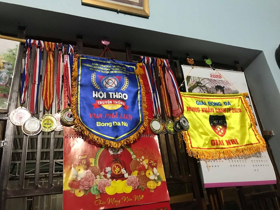 Nữ sinh xinh đẹp hâm mộ tuyển thủ Quang Hải và là tiền đạo cứng - 5 Nữ sinh xinh đẹp hâm mộ tuyển thủ Quang Hải và là tiền đạo cứng - 5