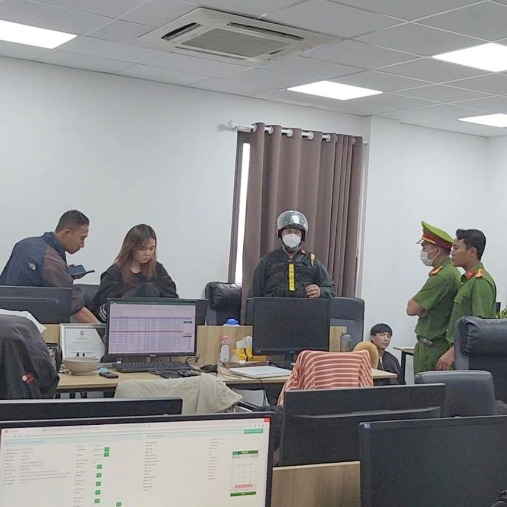 Chặn tín dụng đen tấn công công nhân mất việc dịp Tết - 2 Chặn tín dụng đen tấn công công nhân mất việc dịp Tết - 2