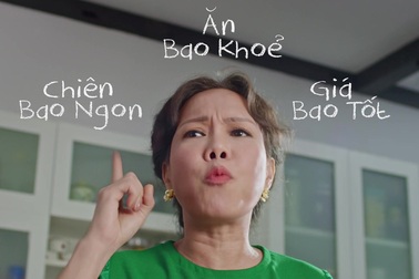 Việt Hương công khai "bày tỏ tình cảm" với Chí Tài trên sóng truyền hình