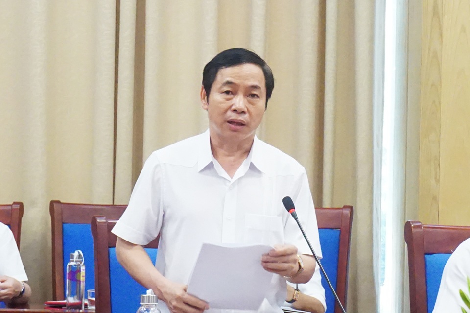 Bài 2: Thừa cấp phó, dôi dư cán bộ - 4 Bài 2: Thừa cấp phó, dôi dư cán bộ - 4
