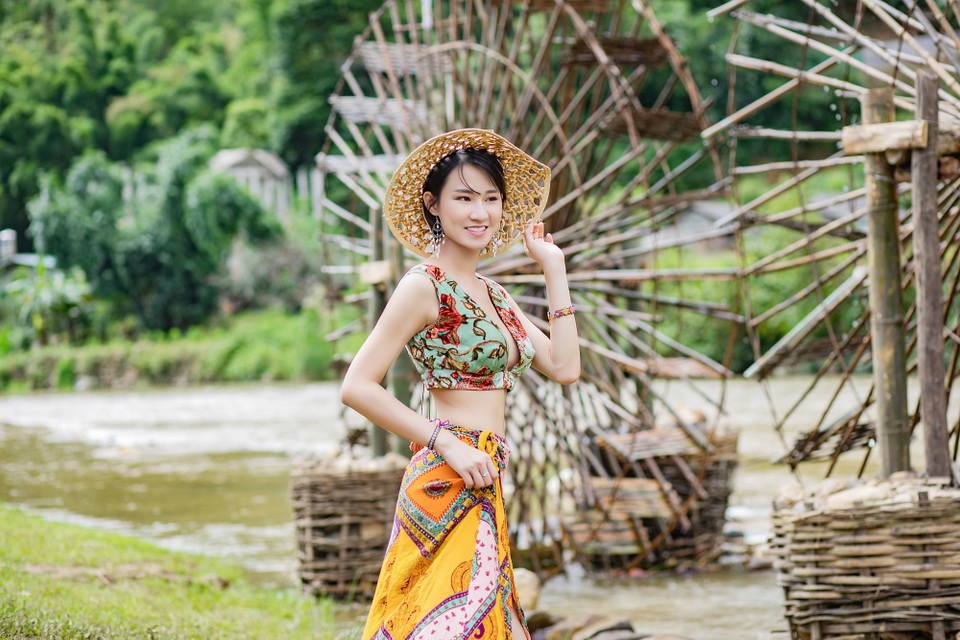 Hoa hậu Du lịch Châu Á mê đắm vẻ đẹp mùa thu Tú Lệ, Mù Cang Chải - 13 Hoa hậu Du lịch Châu Á mê đắm vẻ đẹp mùa thu Tú Lệ, Mù Cang Chải - 13