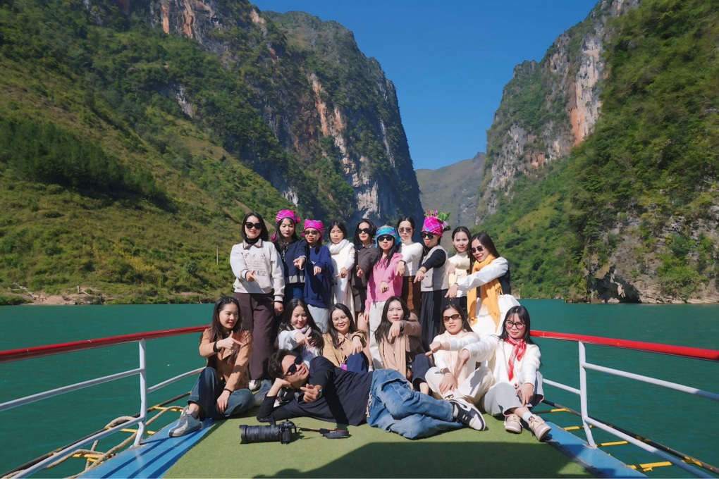 Chàng trai Tày về quê Hà Giang làm du lịch, quảng bá vẻ đẹp quê hương - 4