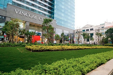 Những doanh nghiệp bất động sản “ngồi trên đống tiền” 