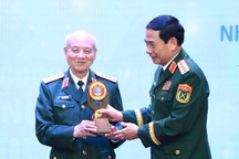 Tác phẩm về Đại tướng Phạm Văn Trà giành giải đặc biệt cuộc thi viết