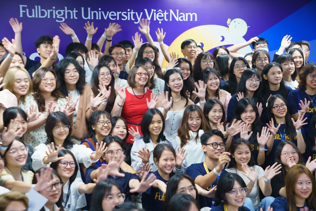 Hành trình đại học: Khi cánh chim non rời tổ để bước ra thế giới - 1 Hành trình đại học: Khi cánh chim non rời tổ để bước ra thế giới - 1