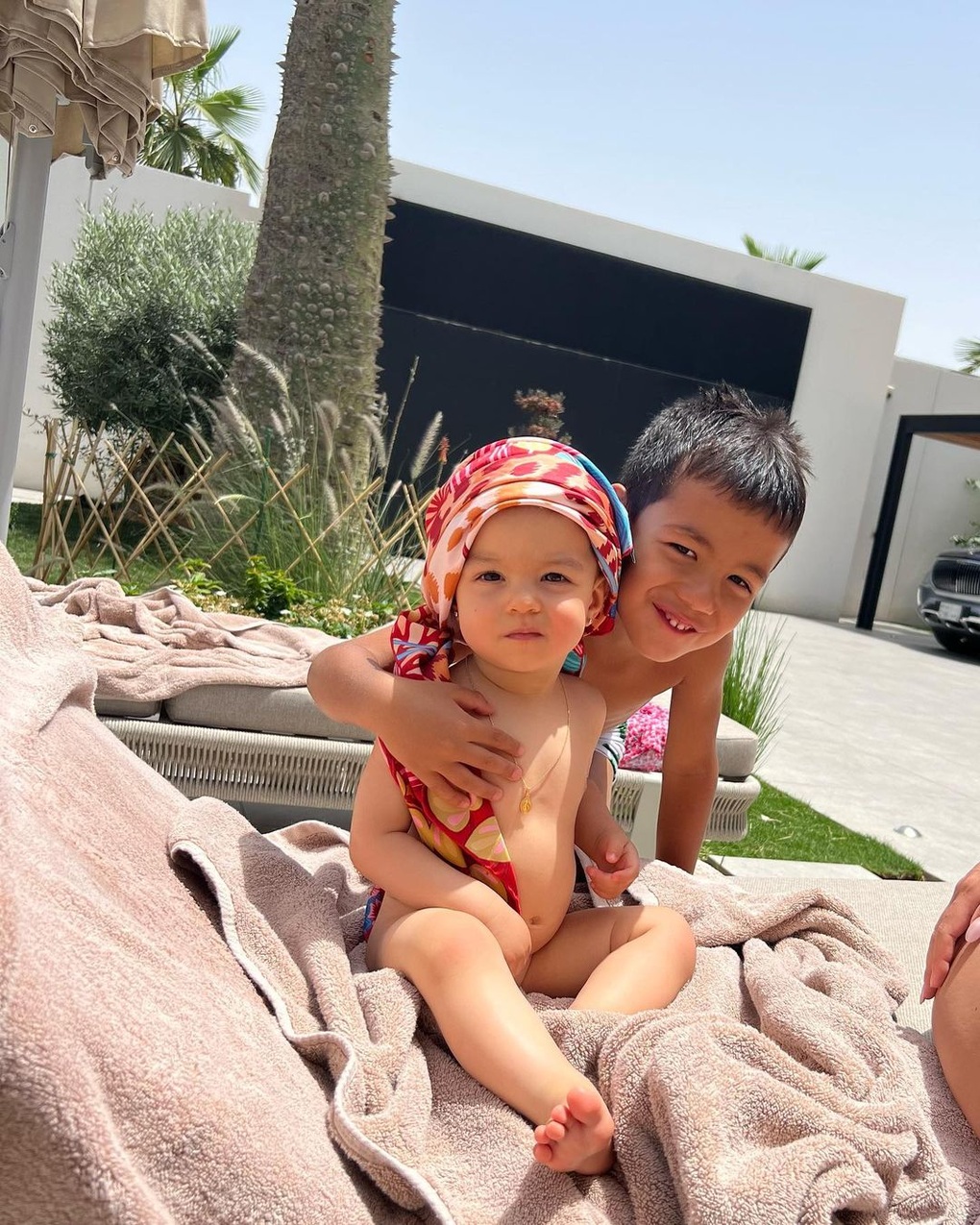 Ronaldo và bạn gái khoe cơ ngơi mới ở Ả Rập Xê-út - 8 Ronaldo và bạn gái khoe cơ ngơi mới ở Ả Rập Xê-út - 8