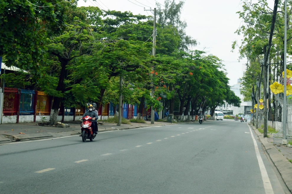 Sau 3 ngày nới lỏng, Cà Mau lại siết chặt giãn cách xã hội - 1 Sau 3 ngày nới lỏng, Cà Mau lại siết chặt giãn cách xã hội - 1