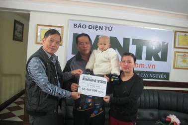 Hơn 66 triệu đồng đến với cháu bé bị u nguyên bào thần kinh giai đoạn cuối