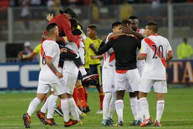 Peru giành vé cuối cùng đến World Cup 2018