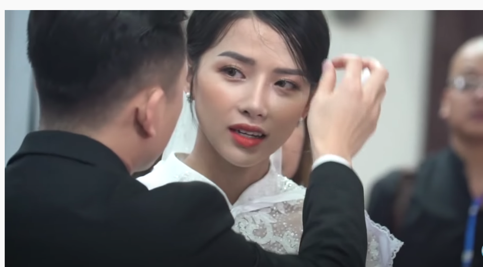 Phan Mạnh Quỳnh cưới hotgirl: Cô dâu diễm lệ, chú rể hát Vợ người ta - 6 Phan Mạnh Quỳnh cưới hotgirl: Cô dâu diễm lệ, chú rể hát Vợ người ta - 6