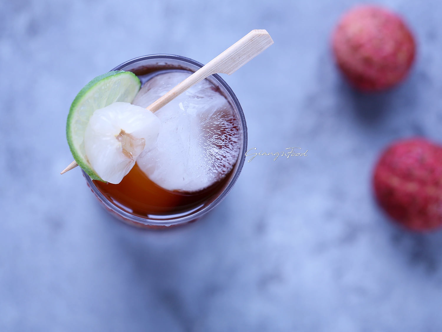 Cách pha Cold Brew với vải thiều tươi | Báo Dân trí