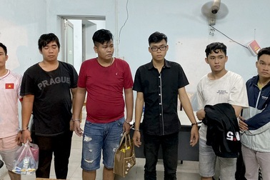 Băng cướp giả danh cảnh sát hình sự gây án 4 tỉnh, thành