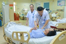 Người đàn ông bị ngừng tim gần 40 phút khi đang chơi Pickleball