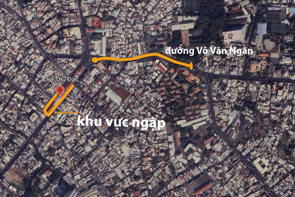 Mới đầu mùa mưa, người dân TPHCM đã khổ vì ngập - 2 Mới đầu mùa mưa, người dân TPHCM đã khổ vì ngập - 2