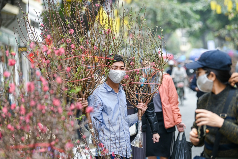 Hiểu đúng về tục xông đất để rước tài lộc vào nhà trong năm mới - 2 Hiểu đúng về tục xông đất để rước tài lộc vào nhà trong năm mới - 2