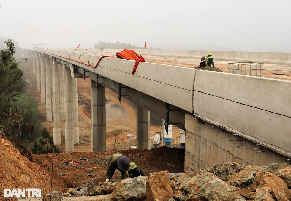 Thông tuyến cao tốc Hà Nội - Vinh, TPHCM - Nha Trang dịp 30/4 - 3 Thông tuyến cao tốc Hà Nội - Vinh, TPHCM - Nha Trang dịp 30/4 - 3