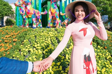 Người đẹp quân ngũ gây “sốt” với bộ ảnh quảng bá áo dài