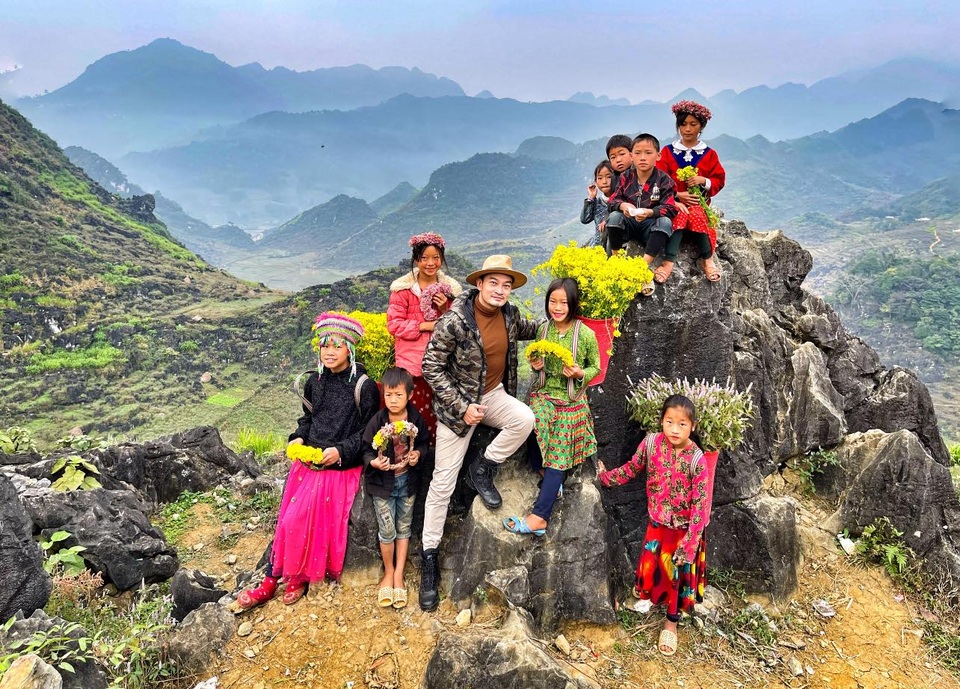Sao Việt đi đâu, làm gì trong ngày đầu năm 2021? - 18 Sao Việt đi đâu, làm gì trong ngày đầu năm 2021? - 18