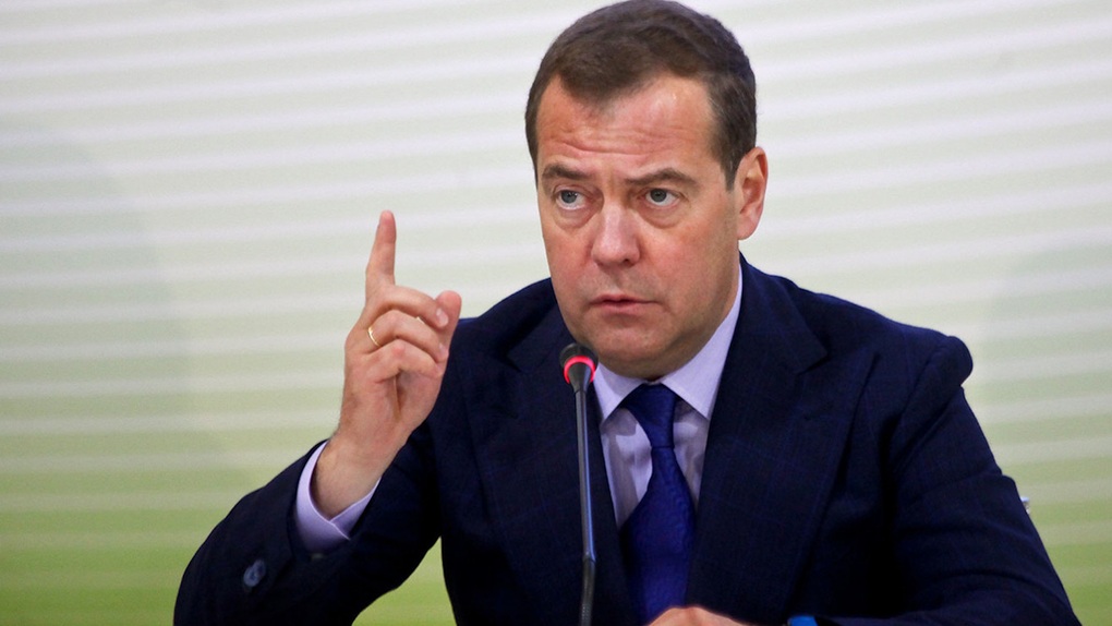 Ông Medvedev cảnh báo khi Anh định đưa lực lượng huấn luyện tới Ukraine - 1