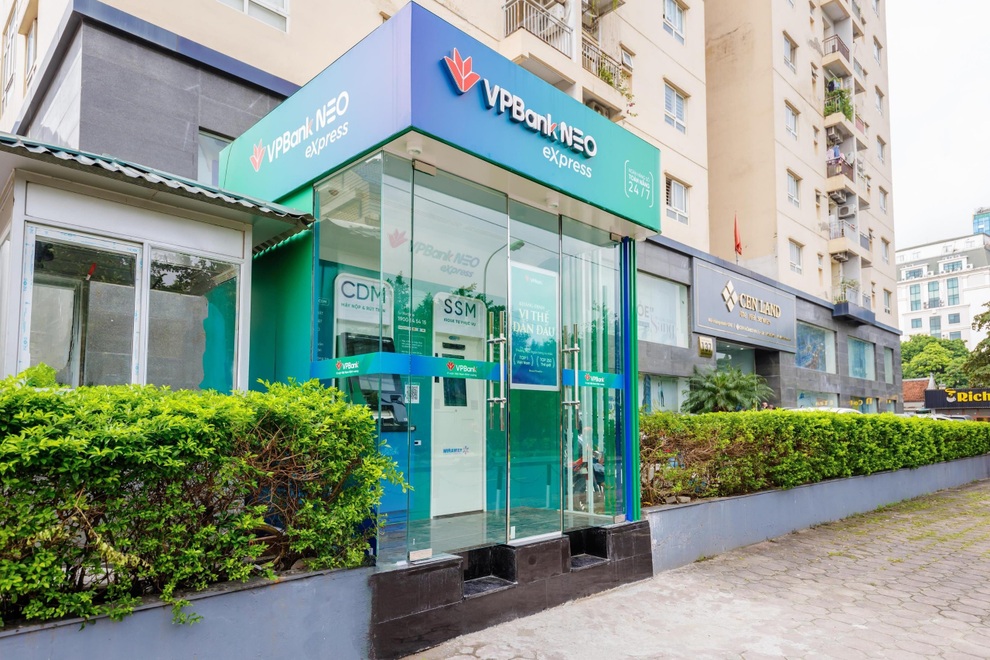 VPBank ra mắt điểm chạm vật lý cho ngân hàng số VPBank NEO - 2 VPBank ra mắt điểm chạm vật lý cho ngân hàng số VPBank NEO - 2