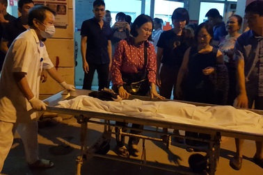 Học sinh tử vong nghi do bị bỏ quên trên xe đưa đón: Sở GD&ĐT yêu cầu làm rõ